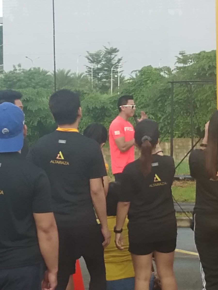 CalcuKiaNo's tweet photo. Second time that I saw you, but first time upclose.

I do love you @iamginoroqueiv , not because of the clout, but for simply who you are as a person.

I am one of those who will say that you are enough, I do not need any proof! 

CEOtalksWith BossGino https://t.co/UbZZsRKIET