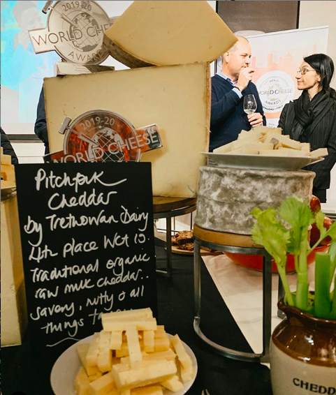 finecheesebath's tweet photo. Our Jason and Michela at the @guildoffinefood event last night, celebrating cheeses that won awards at the #worldcheeseawards in October!

Thanks for having us! https://t.co/nyTk6PgcMl