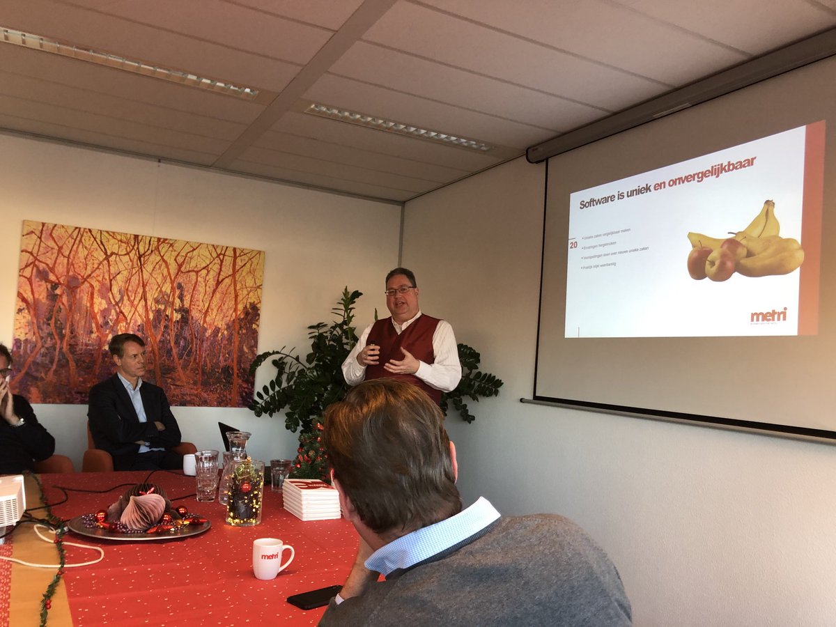H. (@h_from_veendam) on Twitter photo <a href="/FrankVogelezang/">Frank Vogelezang</a> presenting on #SoftwareCostEstimation at the #Metri breakfast session on #ITIntelligence <a href="/FrankVogelezang/">Frank Vogelezang</a> presenting on #SoftwareCostEstimation at the #Metri breakfast session on #ITIntelligence