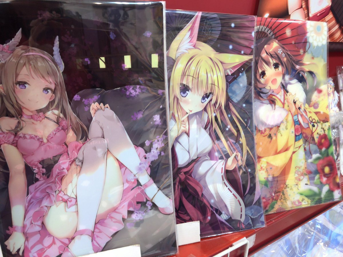 軸中心派日本橋店 On Twitter 新商品発売 新作クリアファイルが発売中 ラインナップは Anmi先生 角ピンク ぱん先生 似合いますか ご主人様 立羽先生 雪散歩 の3種類 価格 各種 310 税込 皆様のご来店お待ちしております