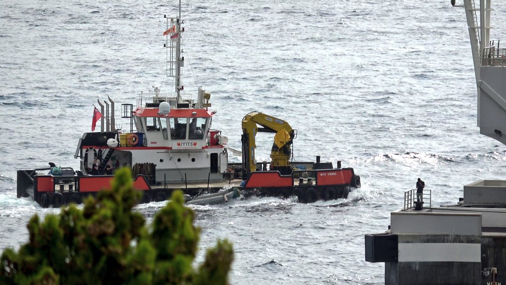 #red #yellow #seaworker #mys2019 #draga #shootout #fuorisalone #Deep #big #work #PictureOfTheDay #call #Feedback