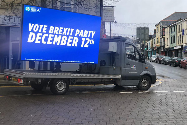 AdLEDMedia1's tweet photo. Get your message out there with mobile LED screens: 
With the UK going to the polls today, all the political parties were hard on the campaign trail yesterday, to secure those vital last minute votes.  #mobileadvertising #mobileledhire  #eventads 
https://t.co/2H2GJMwMhM https://t.co/aEw32KUCVx