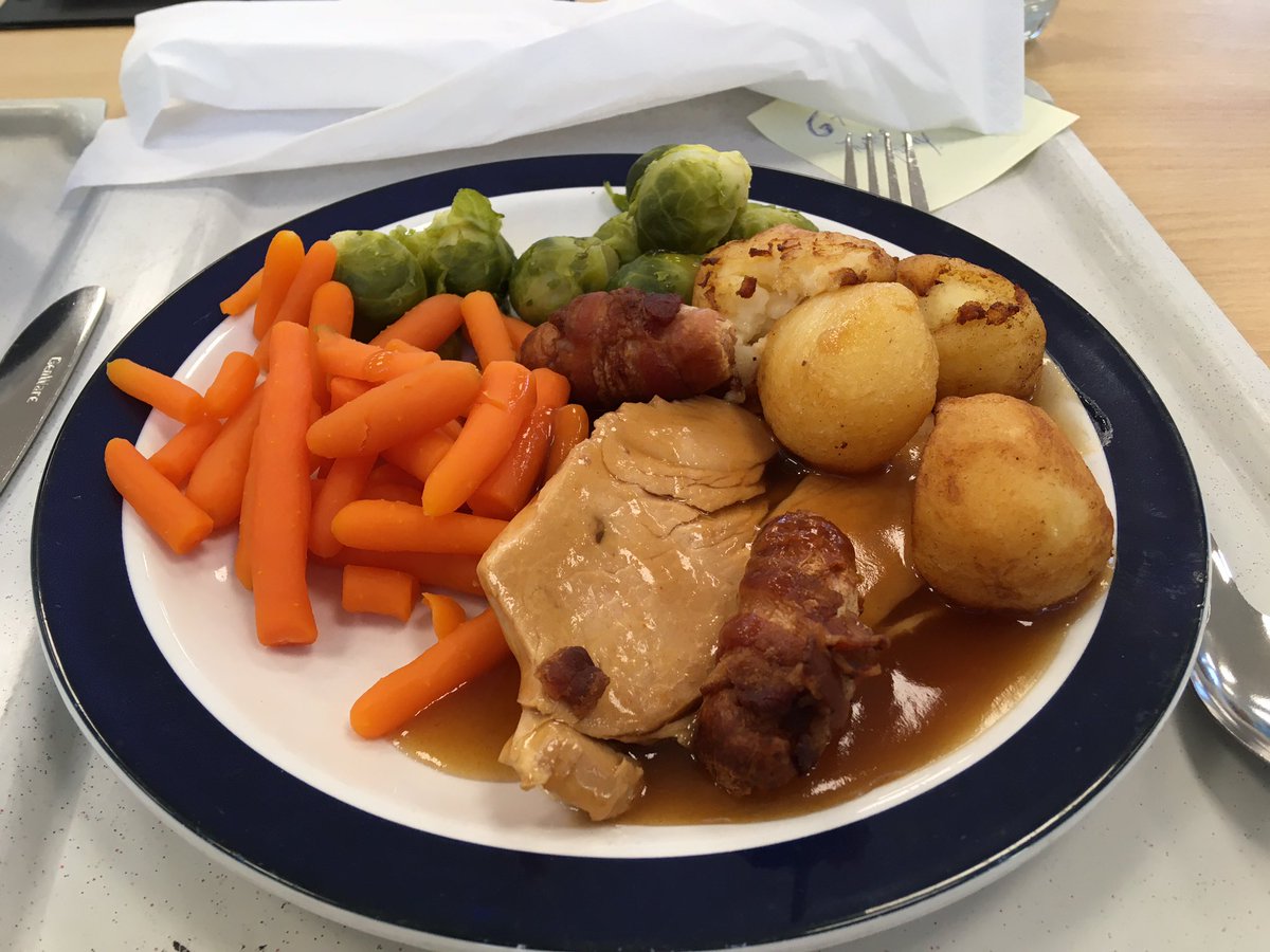 NHSGinvolve's tweet image. The Public Involvement Team were delighted to welcome members of the public to be our guests at the Come Dine With Me - Xmas Special, to give feedback about this years Xmas Lunch. Contact us to find out how you can join us at a future event @NHSGrampian @WeeStuDonald @Emjberr