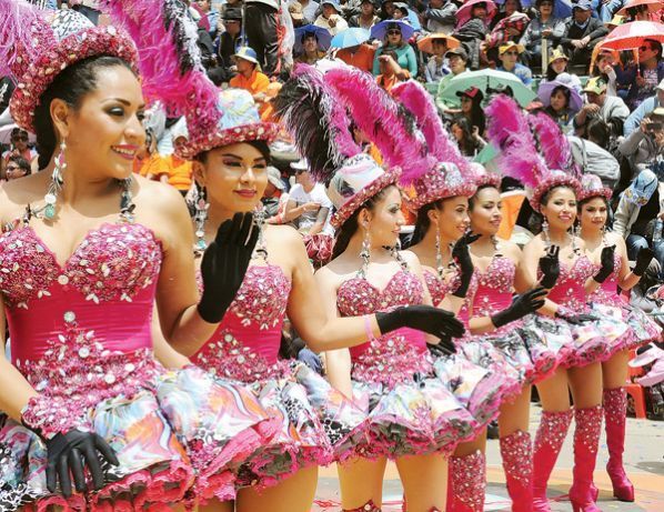 TataQuispe's tweet photo. #TataQuispe:
Algo más para festejar 🤭
La fiesta del #GranPoder es declarado Patrimonio Cultural Inmaterial de la Humanidad por la @UNESCO. 
¡Felicidades y buenos días hermanos! https://t.co/Q9RmsPk80E