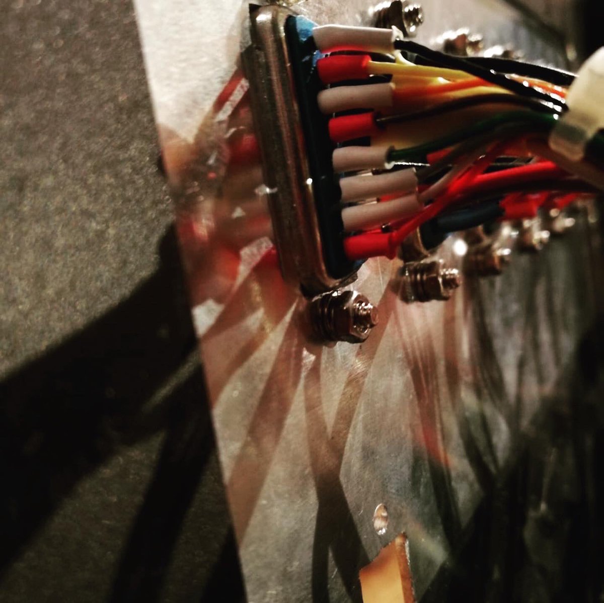 fk06mfm_projekt's tweet photo. Schritt für Schritt..Schaltschrank steht 🔌 #fk06 #hochschulemünchen hm #project #engineering #engineer #engineeringproject #robots #roboter https://t.co/ADuv46714E