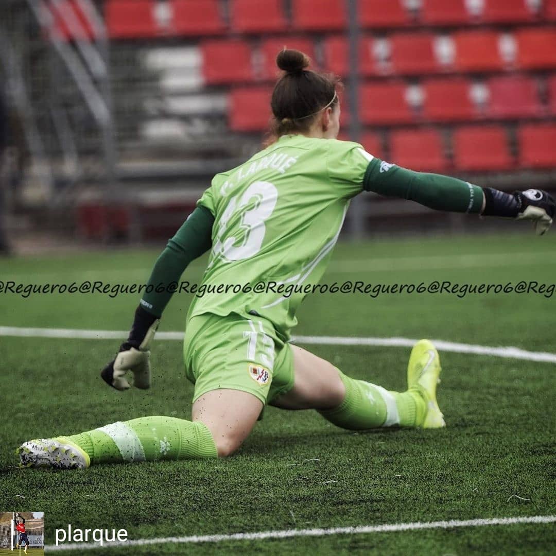RGFemenino's tweet photo. Reposted from @plarque (@get_regrann) - Todos los niños sueñan con meter el gol perfecto. Yo sueño con pararlo. •
•
🤫🧤⚽️ •
•
#borntobeakeeper #teamrg #rg #rgbionix #goalkeeper #porteros #rayovallecano #futfem #soccer - #regrann https://t.co/LQBoBCjAso