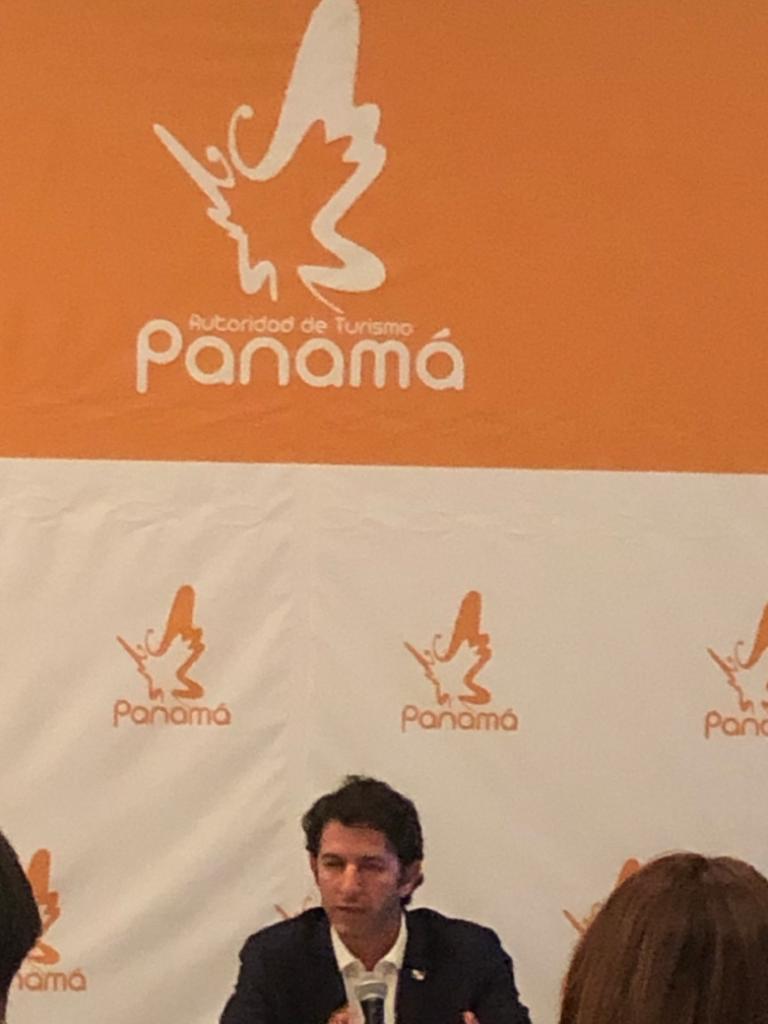 Excelencias_PTY's tweet photo. ¿Hacia dónde quiere ir el turismo en Panamá? 
Durante la presentación sobre el Plan Estratégico de Gobierno 2019-2024 en materia turística, Ivan Eskildsen aseguró que el sector en el país quiere ser sostenible, diferenciado y con un crecimiento ordenado. https://t.co/M9IyHvMLeR https://t.co/A8A6O0hQW8