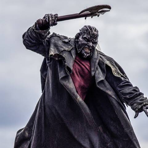 tvatotoelalto's tweet photo. JUEVES #JeepersCreepers 8:25 PM por #AMC canal 113.

Trish y Darry, hermanos universitarios, viajan por carretera para ir a visitar a sus padres. Por el camino sintonizan una canción que anuncia la presencia de una criatura aterradora, un ser demencial que quiere algo de ellos. https://t.co/8alxZjk7iN