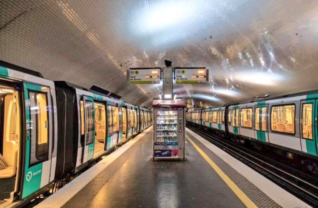 ObreraMetro's tweet photo. Hecho: El DERECHO A HUELGA en España NO EXISTE.
Si no hay Derecho a Huelga, NO HAY DEMOCRACIA
En Metro impiden HACER HUELGA a la mayoría d trabajadores d todas las categorías y servicios
#MatracaMetro #MetroEnLucha #HuelgaMetro
#HuelgaEMT #TPonStrike
@publico_es @elconfidencial https://t.co/fI1lQUPlhQ