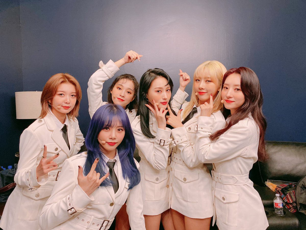 hf_dreamcatcher's tweet photo. [#드림캐쳐] 댈러스 인썸니아! 오늘도 우리를 행복하게 해줘서 고마웠어요🔥 사랑해!
#Dreamcatcher https://t.co/1ppKFXnezI