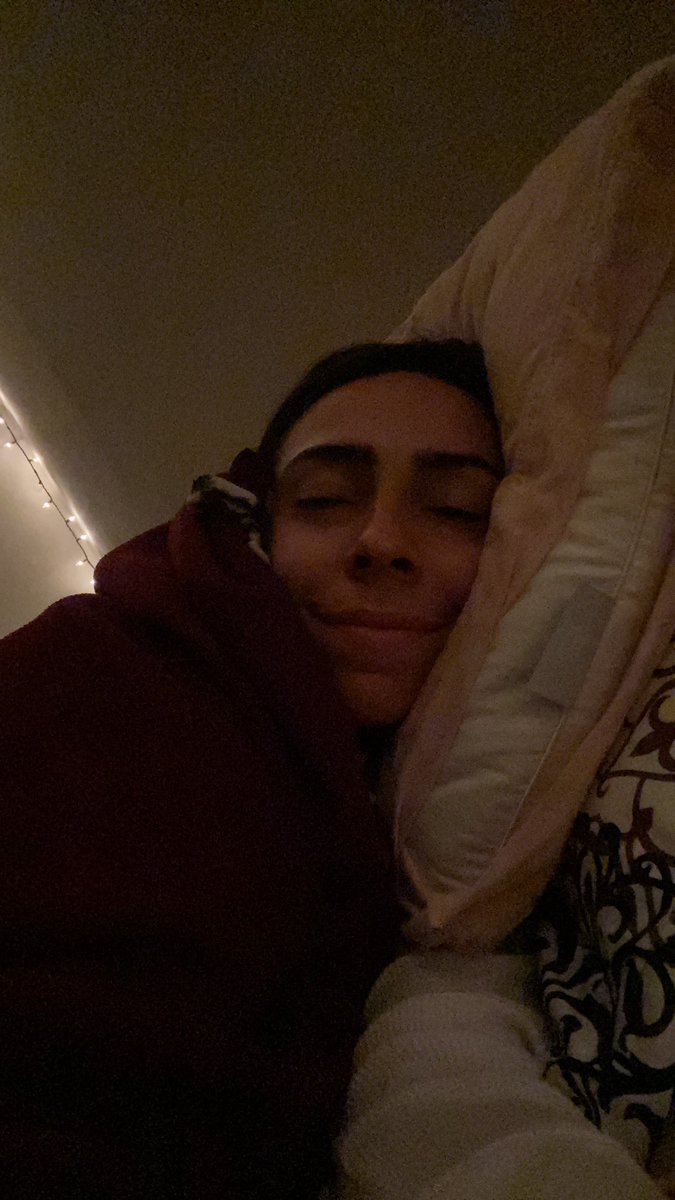 mhagennews's tweet photo. Some days all you stories fall through, others you end up filming four. Needless to say, I am thrilled to be in bed. #reporterontherun #mmj https://t.co/zpEs23vUf8