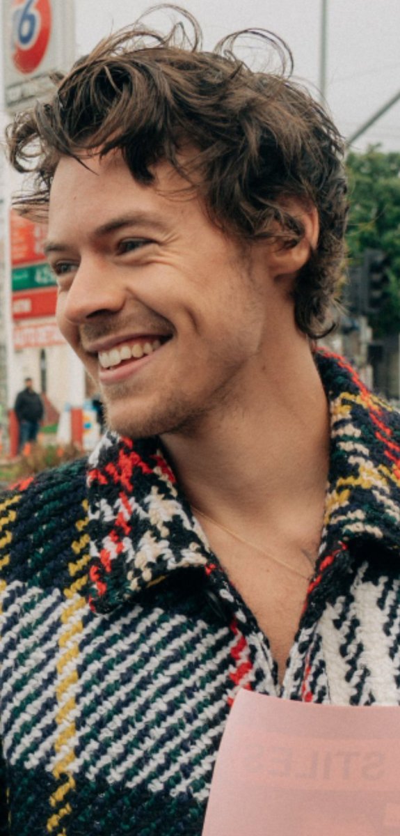 __Night_Owl__'s tweet photo. The smile that lights up any clowdy day... 😍😍😍 https://t.co/3egUVzPV3M