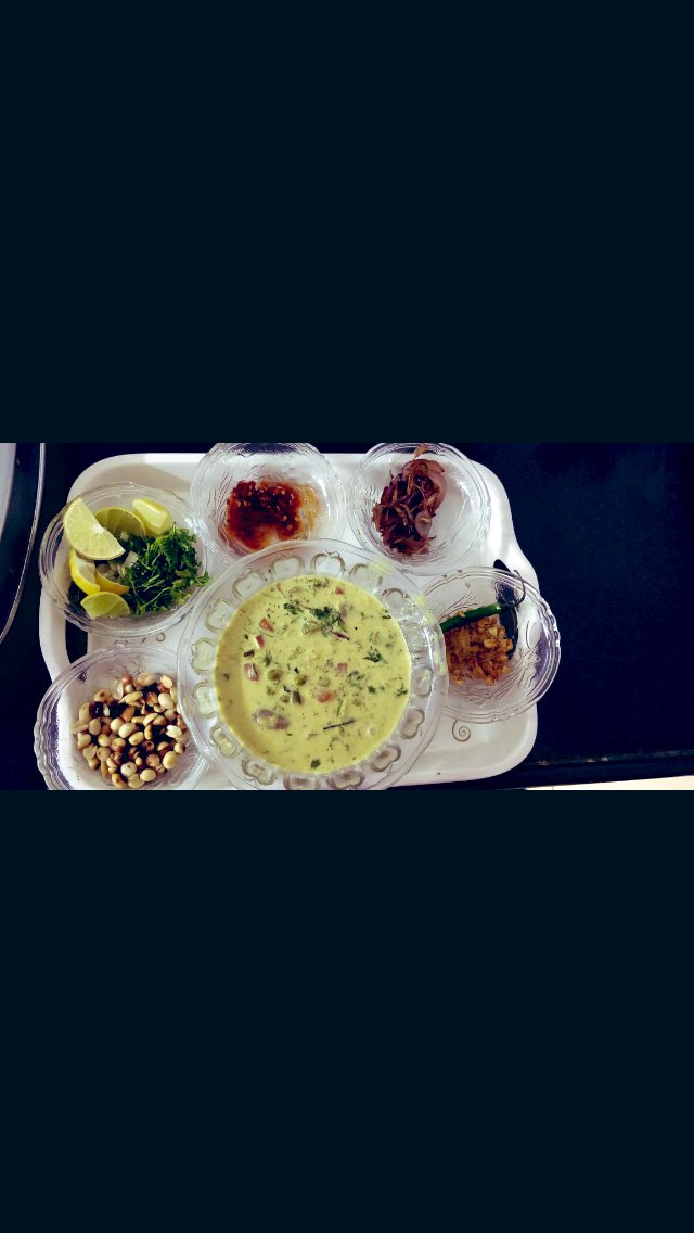 DeeptaNagpal's tweet photo. Let’s get stronger! #Magnesium is imp for #VitaminD absorption in active form. VitD & #VitK2 helps with #Calcium absorption. By including Whole Foods like nuts, seeds, eggs, dairy, fortified plant milk, legumes, whole grains, leafy veggies, one can attain great #BoneHealth. https://t.co/UoPJ0Xj5Wx