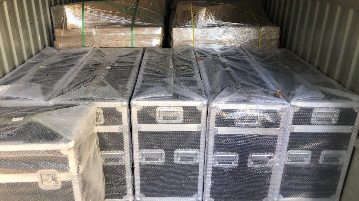 TOP Light Led Dance Floor 🔥🔥🔥
We shipping 200 pcs magnet led dance floor to USA 🇺🇸 this week 👍👍
If you are interested in our dance floor, please feel free contact me! ! !🤳🤳
Email:george <a href="/pro/">Pro</a>-toplight.com
WhatsApp:+86 18565181781 
#toplight #leddancefloor #leddancefloorhire