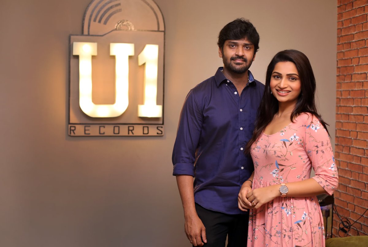FestusProdOffl's tweet photo. YES 5PM ! The wait is over. #vanigan #mutakanni Single track in the Voice Of @gvprakash  will be released by @thisisysr today at 5PM.

@FestusProdOffl @AnanthNag24 @nakshathra___ @music_sureshtr @bhuvanesh_06 @danielvpdm @ifranmalik83 https://t.co/xCfPomdSII