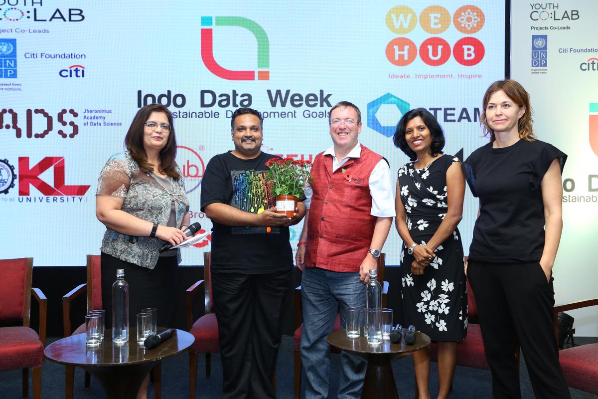 IndoWeek's tweet photo. Acculi Labs, represented by HariPrasath M, Co. Founder &amp; Chief Business Officer, shared with us how they use data and analytics to bring complex pathology tests to the pocket of clinicians and patients. https://t.co/BHNTnNpdyi
