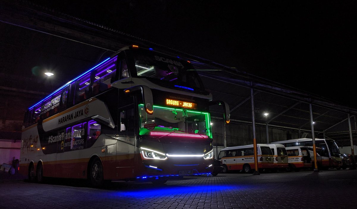 Selamat untuk Harapan Jaya Divisi Surabaya yang hari ini jalan perdana jalur Surabaya - Jakarta Via Tol Transjawa
Semoga lain waktu bisa merasakan sensasinya

Pict : dok. Pribadi saat pulang launching Pool Medaeng

<a href="/ayonaikbiscom/">Ayo Naik Bis.Com</a> <a href="/KoleksiFotoBis/">Koleksi Foto Bis</a>