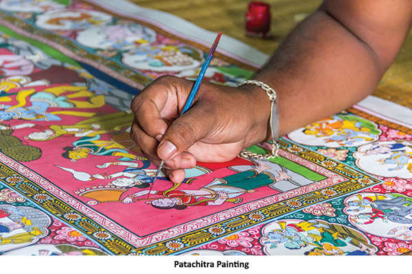 The Pattachitra mainly done on canvas made up of cotton or silk.This traditional Odia painting still survives in places like Raghurajpur,Puri Paralakhemumdi,Chikti and Sonepur.