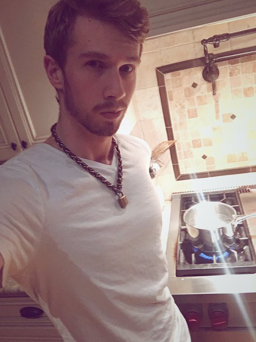 On tonight&rsquo;s late meal menu? Chicken Pesto Farfalle with parmesan... and maybe you for dessert 😏 https://t<a href="/tag/showyourkink"class="tags"><span>#showyourkink</span></a>