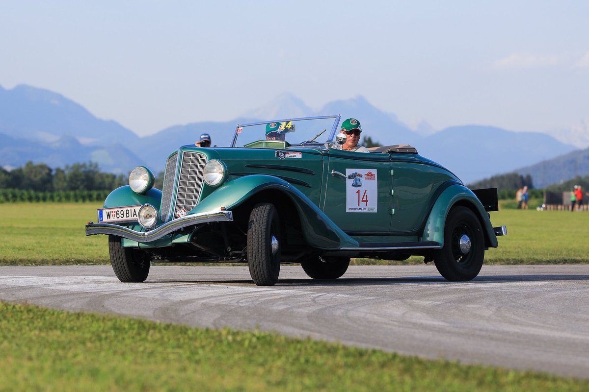 Auburn 652Y Roadster: weltweit gibt es weniger als 5 Exemplare

Ein ganz seltenes Auto nannte Ottokar Kames mit Beifahrer Norbert Walk aus Wien für die Ennstal-Classic. Es handelt sich um einen amerikanischen Auburn Roadster aus dem Jahre 1934.

#ennstalclassic
