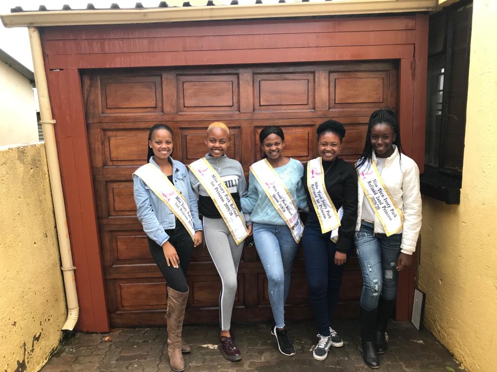 Miss_IVPR's tweet photo. The Refined family 👑❤️
1st Meeting with the winners, year plan for 2020 done and dusted. Amazing projects coming up.

MissIVPR
"we touch the community, we serve"👑❤️❤️❤️
#pageantryislife
#kasipageants https://t.co/JMb5gpBDn8