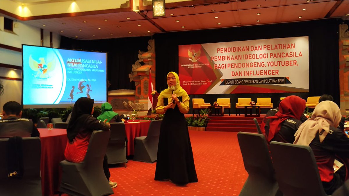 Pancasila sebagai landasan sikap dan karakter diri rakyat Indonesia.

<a href="/BPIPRI/">Badan Pembinaan Ideologi Pancasila</a> <a href="/Diklat_BPIP/">Salam Pancasila ✋🏻🇲🇨</a> <a href="/Baby_Jim_Aditya/">Baby Jim Aditya</a> #Bali #Pancasila #taufik