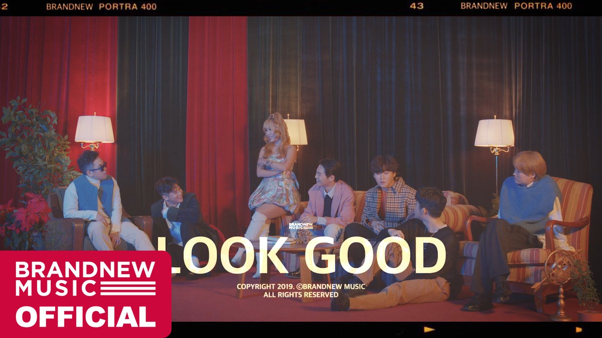 BN_Music's tweet photo. [#브랜뉴뮤직/VIDEO] BRANDNEW YEAR 2019 [DO THAT BRANDNEW THING] 'LOOK GOOD' M/V

LINK : https://t.co/eLRa8oL1FL

'DO THAT BRANDNEW THING' 2019.12.12 6PM RELEASED

#BRANDNEWMUSIC #LOOK_GOOD #범키 #키비 #양다일 #GREE #옌자민 #키디비 #빈센트블루 #브랜뉴이어2019 #BRANDNEWYEAR2019 https://t.co/Rg8pNEQre5