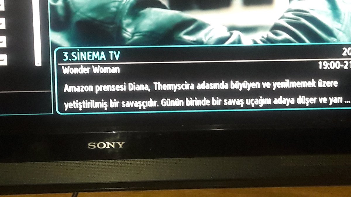 tiwubu daki gizli Atatürk düşman ı kim; geçen hafta gosterilenbu filmde güya  Bitlerin bir genarali turkiyede zehirli gaz üretiyor ve kullandığı yeşil  kod kitabı osmanlıca ve sümerce yazılmış.tamda atatürkçü kesimi almanyadan alınan zehirli gazla suçlarken