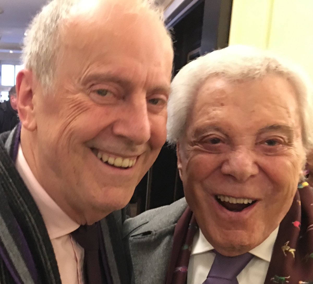 GylesB1's tweet image. Happy birthday Lionel Blair!  91 today and still dancing! He’s the best! (Not many people realise he’s also Tony Blair’s dad.)