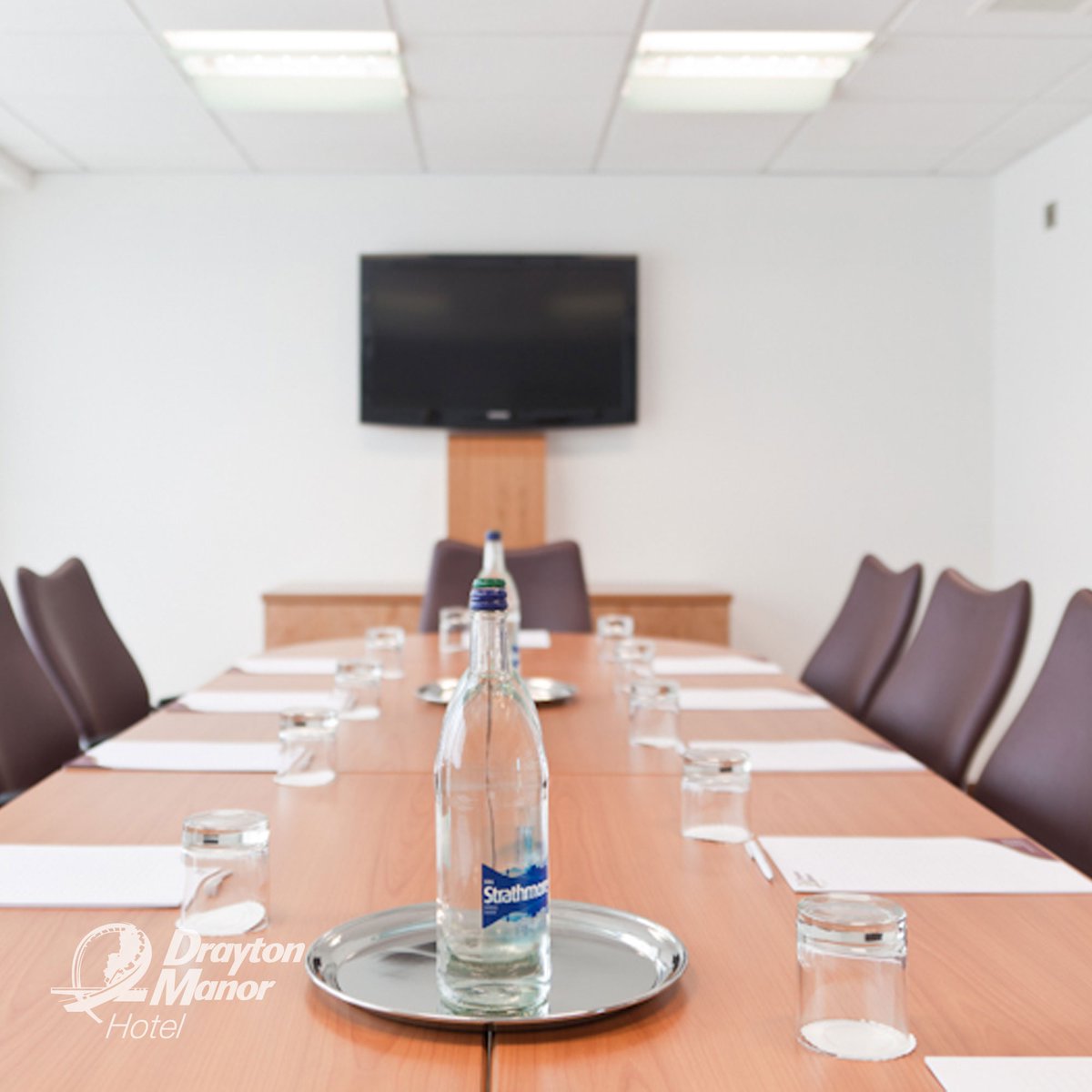 Our executive #boardrooms are the ideal space to hold a smaller meeting our stylish #meeting facilities offer welcoming and flexible options that can accommodate all #delegates. Find out more 
socsi.in/O6cid
