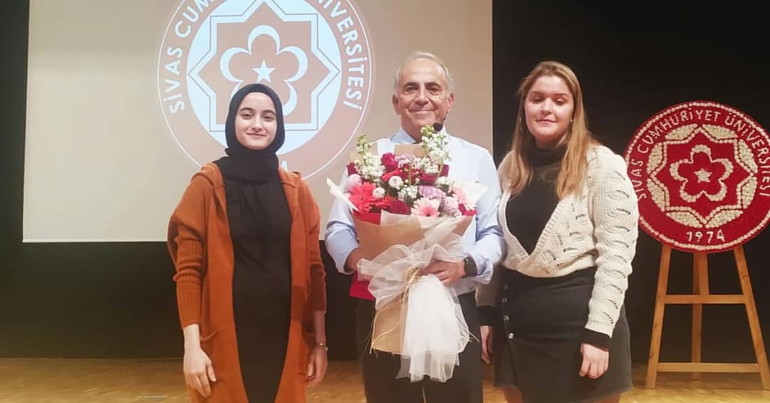 C.Ü. Sinir Bilim (@cusinirbilim) on Twitter photo Uzun zamandır hayalini kurduğumuz konuşma dün akşam gerçekleşti. Prof. Dr. Erbuğ KESKİN hocamıza yoğun programında bizlere vakit ayırdığı için çok teşekkür ederiz. Sonraki etkinliklerimizde görüşmek üzere 🤗 <a href="/erbugkeskin/">Erbug Keskin</a> Uzun zamandır hayalini kurduğumuz konuşma dün akşam gerçekleşti. Prof. Dr. Erbuğ KESKİN hocamıza yoğun programında bizlere vakit ayırdığı için çok teşekkür ederiz. Sonraki etkinliklerimizde görüşmek üzere 🤗 <a href="/erbugkeskin/">Erbug Keskin</a>