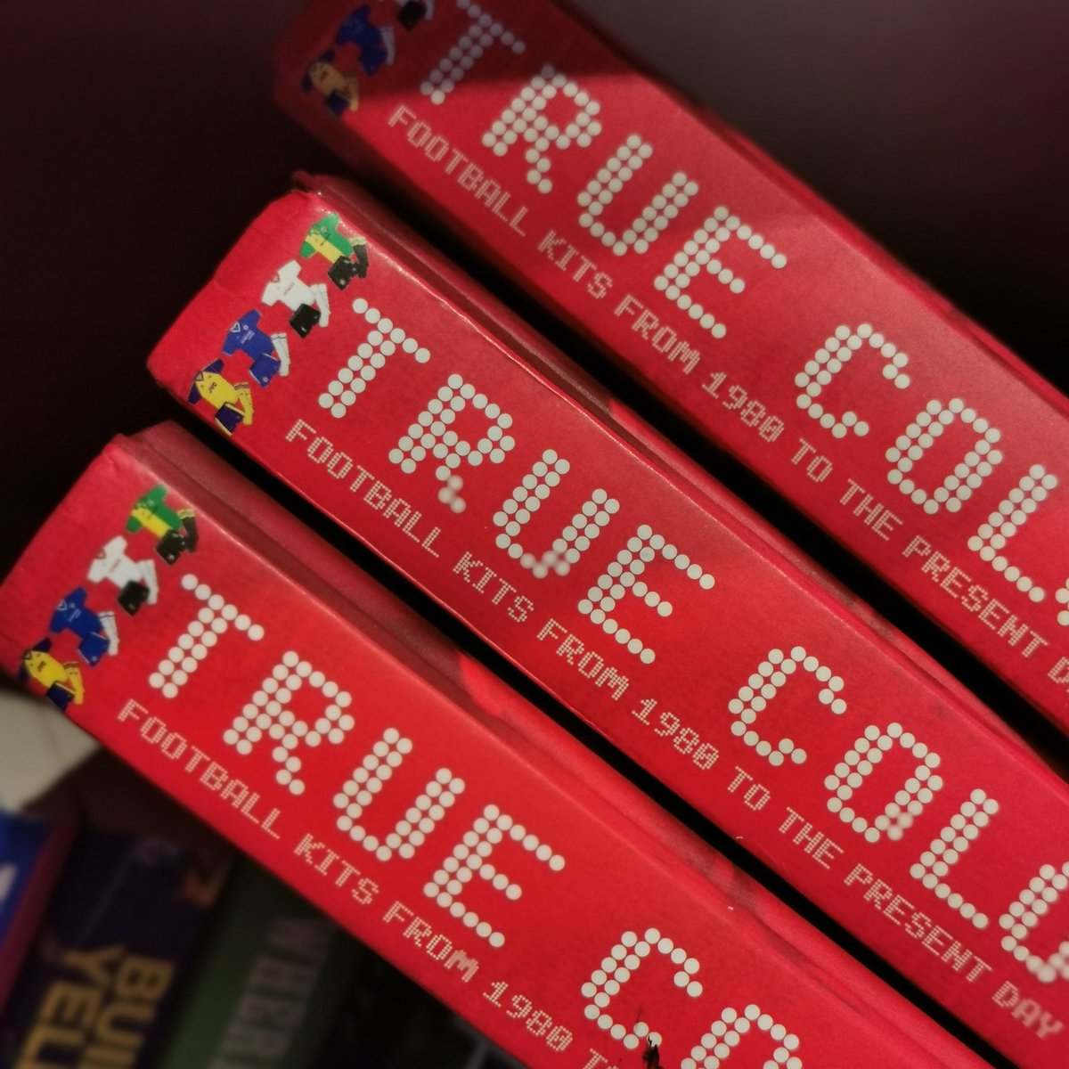 So since we've been a little quiet and not much is going on, let's do another awesome giveaway!

3 chances to win <a href="/TrueColoursKits/">John Devlin</a> book, who is the guru when it comes to football kit graphics 👌

1️⃣ Follow us
2️⃣ Follow <a href="/TrueColoursKits/">John Devlin</a>
3️⃣ Retweet

Winners announced Sun 25 Dec!