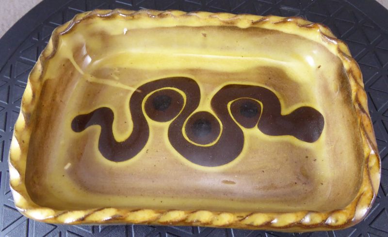 Winchcombe Pie Crust Rim slipware 14cm dish. AH potter’s mark? ELl08HHWoAM3Qpy?format=jpg&name=900x900