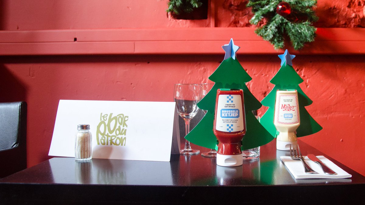 BrusselsKetjep's tweet image. Do you fancy one free table Ketjep Tree 🎄? They are ready to be shipped! Leave a comment, we&apos;ll send it to you! 👇

#KetjepWith @lasoeurdupatron 

#freechristmastree #ketchup #christmastree #kerstboom #sapindenoel #diy #christmasdiy #christmasdecorations