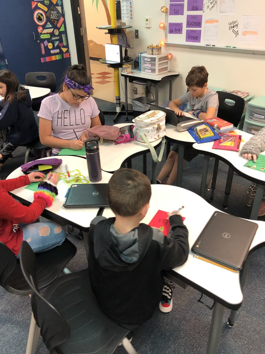 MissFeind's tweet photo. Synergizing with our buddy class to make Christmas cards for the nursing home! #7HillsLEADS @7HillsBlackburn @LedgerTanya #SpreadingCheer https://t.co/xPcT8L0Xq5