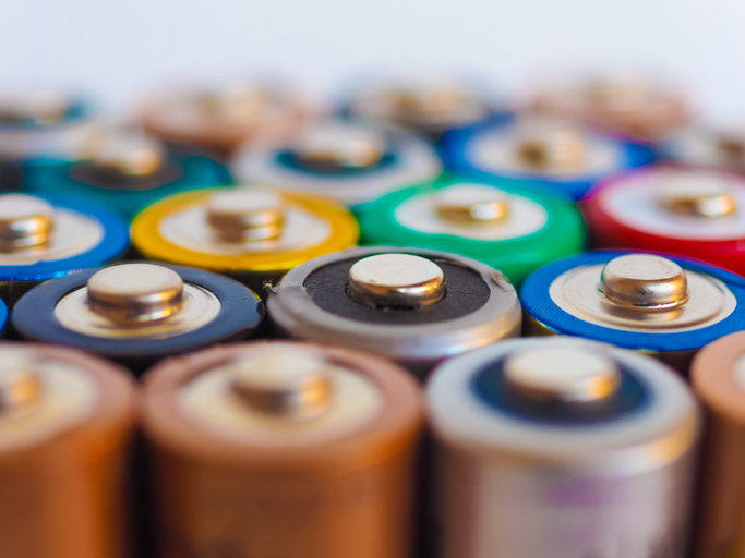 IATA's tweet photo. Rogue shippers beware!
Battle against misdeclared consignments of #lithium batteries in #aircargo - new incident reporting & alert system will help ensure info on rogue shippers is shared between #airlines. #IATAMediaDay #IATACargo https://t.co/WfjeRg91Bo