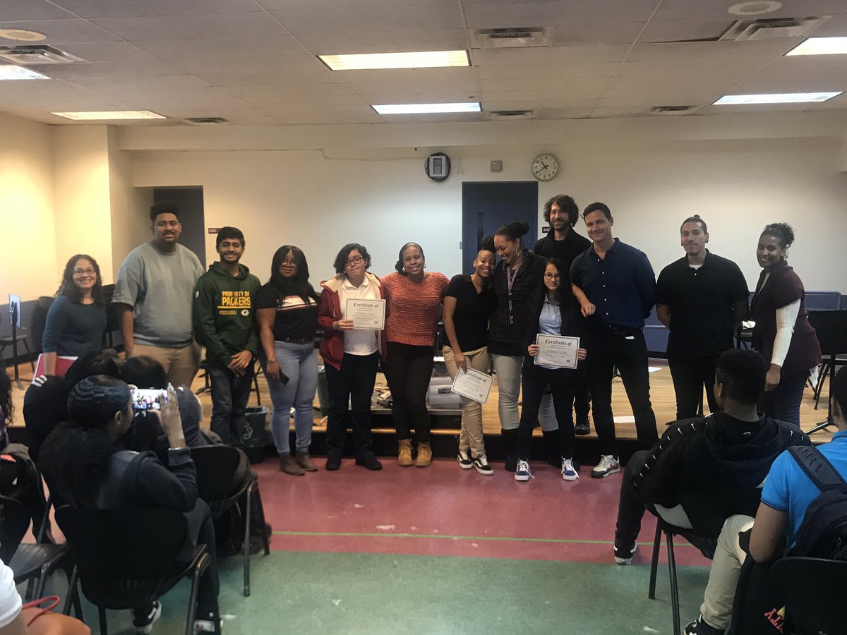 EBCHSBushwick's tweet photo. @EBCHSBushwick celebrating our honor roll students!
@EBCHSBushwick @APengelebc @ShawnBrown__ https://t.co/1vnjyPpjv6