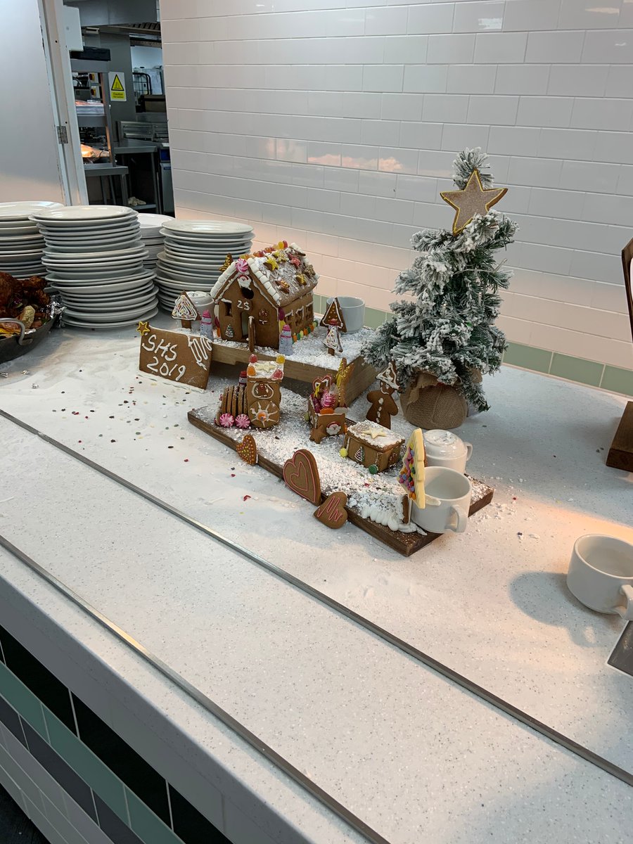 ChartwellsShs's tweet photo. Christmas lunch complete for one more year! https://t.co/RlG9llaPtH