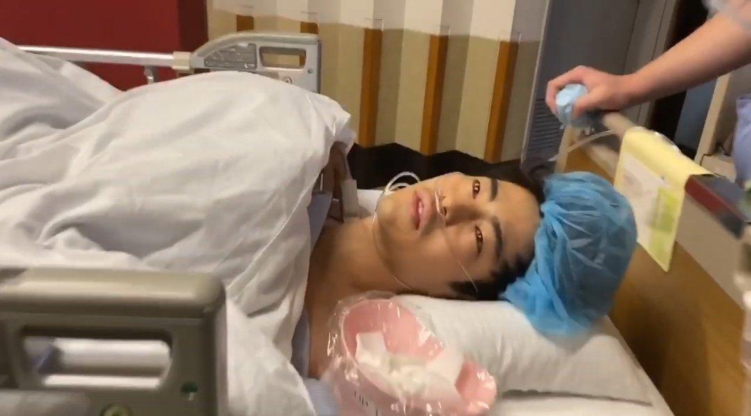 ceasar_nhorm's tweet photo. Thank you Lord at naging succesful ang surgery ni fumi. 😊🙏 lahat ng maharrrs ay naka hinga ng maluwaguwagu. and yet we still continue praying for your fast recovery maharrr.

our maharrr ay matapang na tao. 😊

#Fumiya https://t.co/rlK5L17P3T
