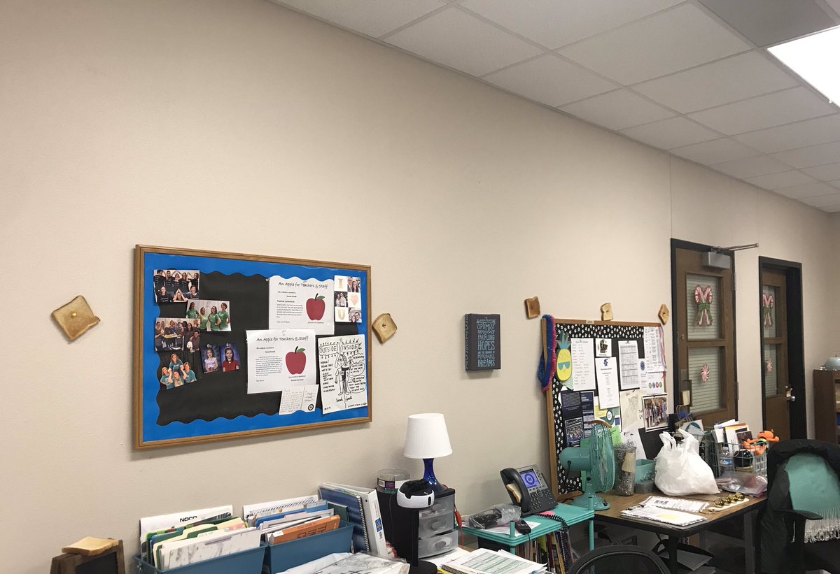 MrsSGould's tweet photo. We’ll be nice and toasty in our office on this chilly December morning thanks to #ApolloElf2019! #apollogearup #RISDsaysomething https://t.co/cM4ymaAMWB