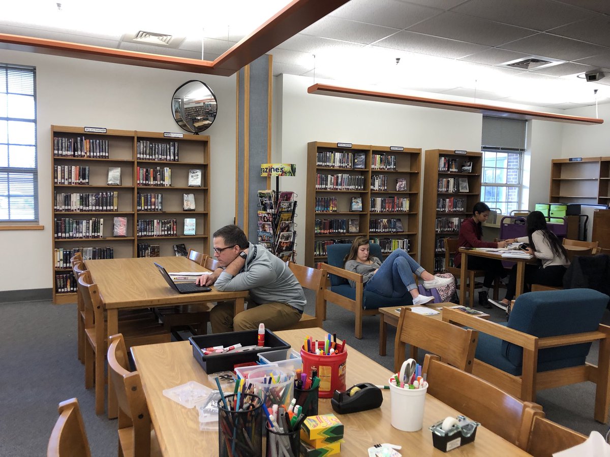 LHSLibraryMedia's tweet photo. Mr Young learning Scratch with his students. β¦@TigheTweetsβ© #CSFirst #fcpshourofcode #JustTryTech https://t.co/KCPaOT2o6a