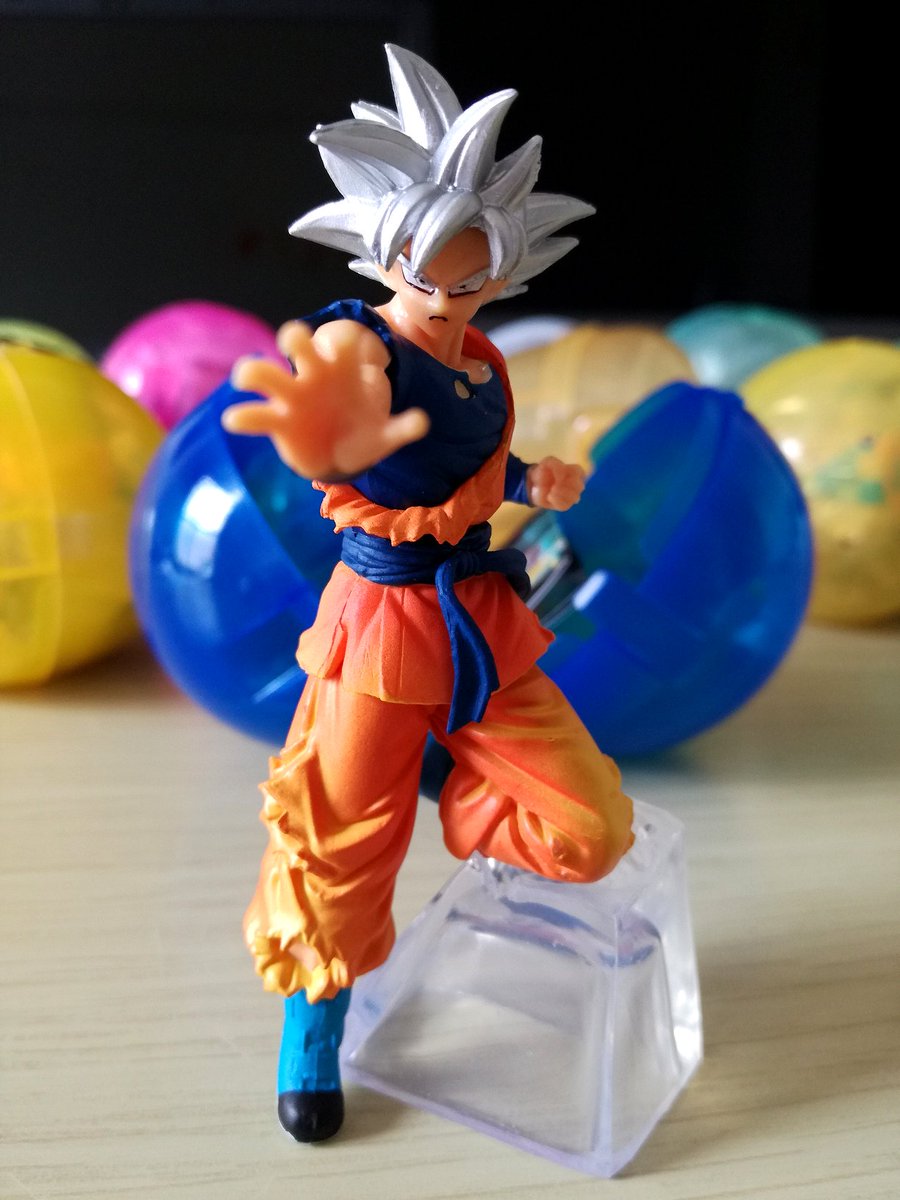 otakukunshop's tweet photo. Check out our wonderful winter sale over at https://t.co/WprQWqr4nI! Obtain the power to surpass the Gods with Mastered Ultra Instinct Goku! https://t.co/31znHRTK3D #DBZ #DragonBallZ #DragonBall #DragonBallSuper #UltraInstinctGoku #Goku 
#Figure #Otaku #OtakuKun #WinterSale https://t.co/eN8EhzuhFN