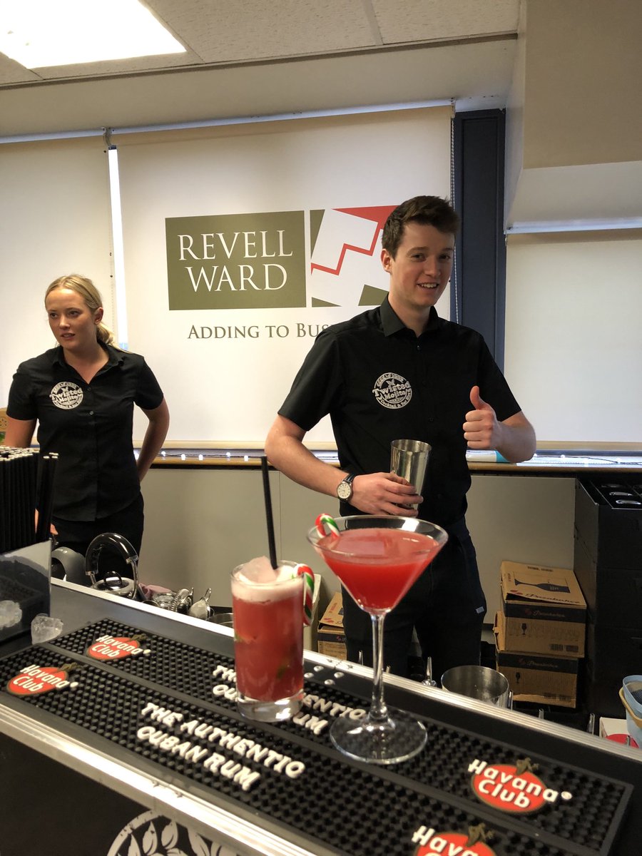 First cocktail of the afternoon ⁦<a href="/RevellWard/">Revell Ward</a>⁩
