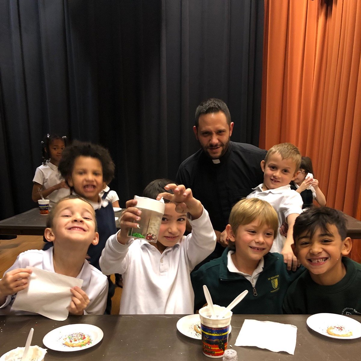 stsebschool's tweet photo. Thank you Fr. Anthony for making Christmas cookies with the students. They had a blast! https://t.co/GMLFme3nMF