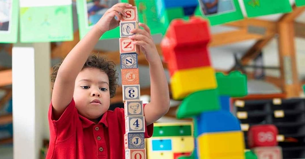 When a baby spends a lot of time on their backs or stomachs, it helps to develop their coordination, balance, and muscle strength. And after a lot of concentration and practice, babies will be able to reach and grasp objects, and roll over, among others. childpsych.co.za/barriers-to-le…