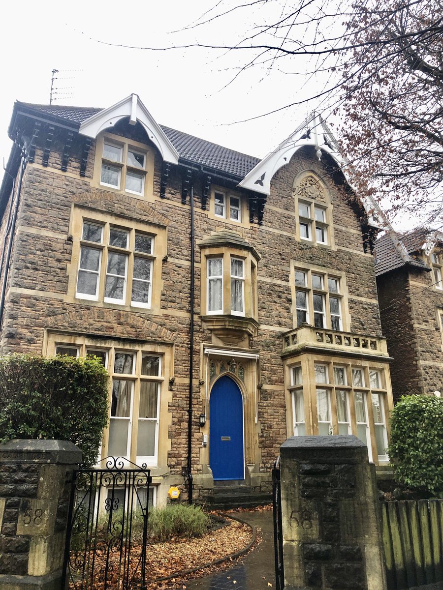 ASellarsDec's tweet photo. Throwback to this project completed during the summer in #Clifton for a repeat client. All sash windows, fascias and soffits were repaired and redecorated. 
#decorators #contractor #exterior #Bristol https://t.co/gGXO67HonL