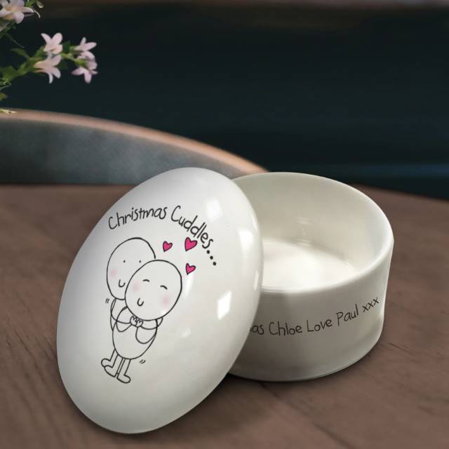 TigerparrotUK's tweet photo. Personalised Chilli &amp; Bubbles Christmas Cuddles Trinket Box
£14.99
FREE Delivery 
https://t.co/jSa24I1c1y
#personalised #christmas #gift #tigerparrot https://t.co/cc7yvVs1Vr
