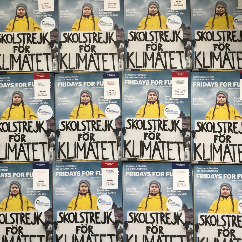 Danke <a href="/RENN_nord/">RENN.nord</a> <a href="/TspVerlag/">Tagesspiegel Verlag</a> <a href="/abendblatt/">Hamburger Abendblatt</a> für die übriggebliebenen Magazine vom #FutureSustainabilityCongress Das ist Nachhaltigkeit💚♻️🌎 #sharingiscaring #sozial #lokal #nachhaltig #hamburg [Werbung wg Markennamen / Verlinkung | unpaid &amp; no affiliation]