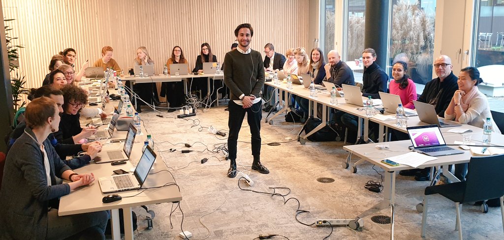 Here we go! #adobexd #xdatroche <a href="/hanyrizk_/">Hany</a>