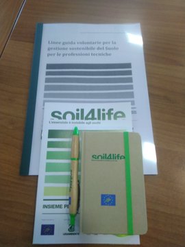 In corso presso <a href="/ISPRA_Press/">ISPRA - Ist. Sup. Protezione e Ricerca Ambientale</a> il Forum per la Gestione Sostenibile del #suolo del progetto #SOIL4LIFE, per un confronto sulle Linee Guida Volontarie per l'adozione di politiche, pratiche e tecniche per la tutela del suolo